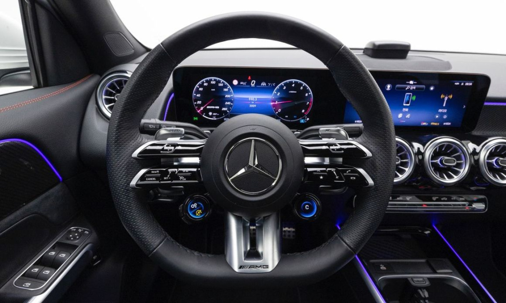 Mercedes-Benz GLB-Class AMG GLB35 4MATIC, 2025