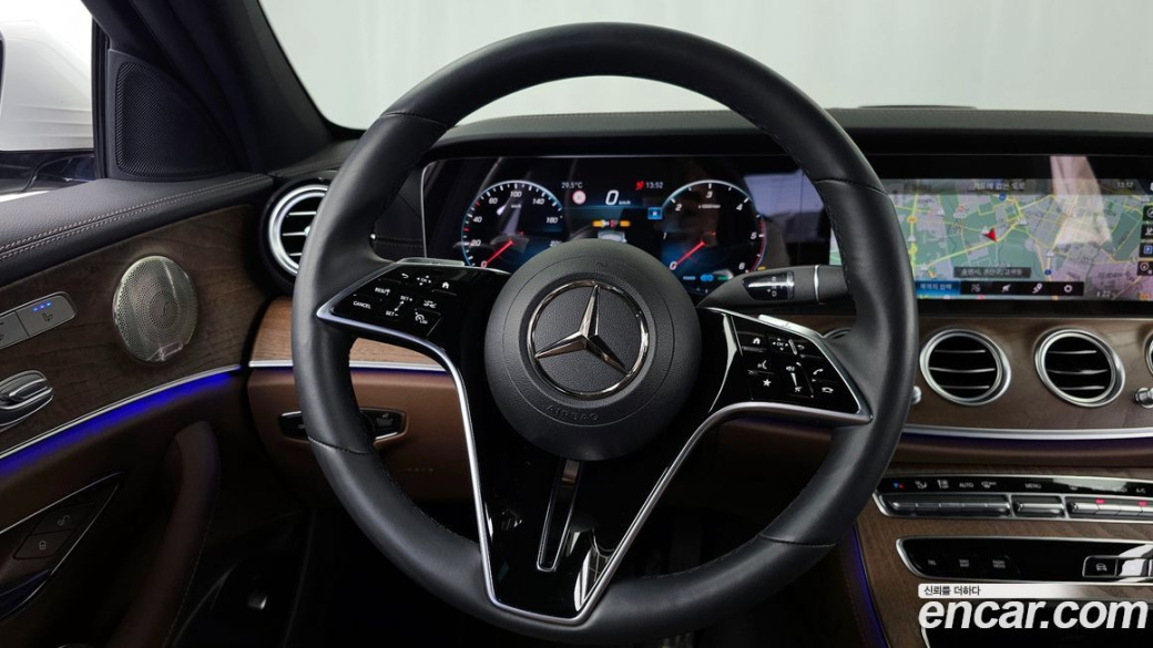 Mercedes-Benz E-Class E220d 4MATIC Exclusive, 2023