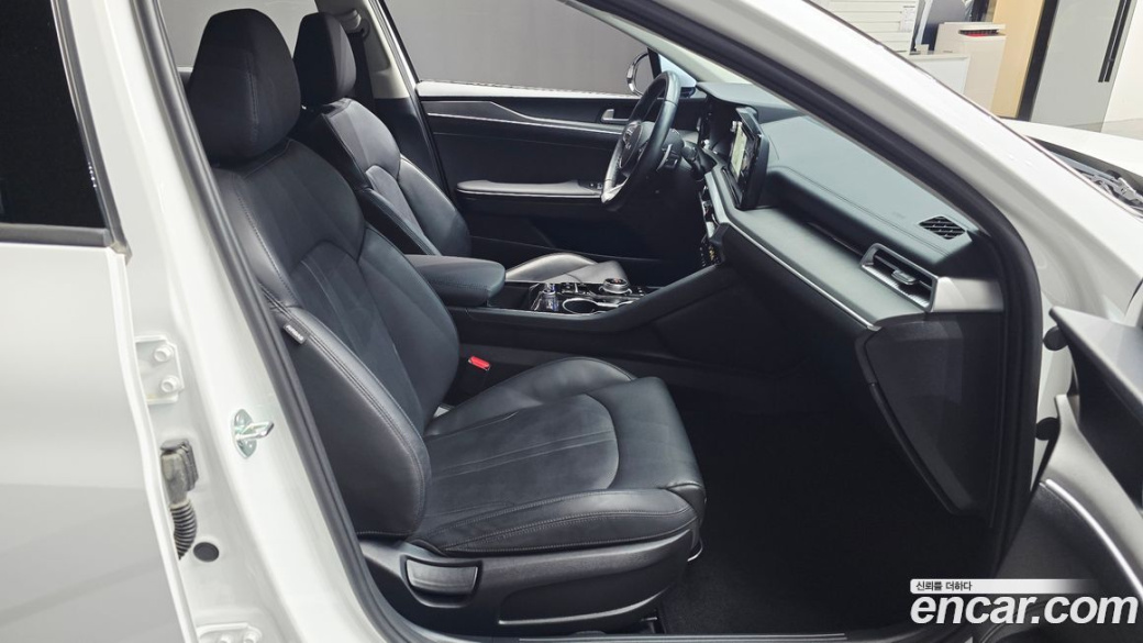 Kia K5 2.0, 2023