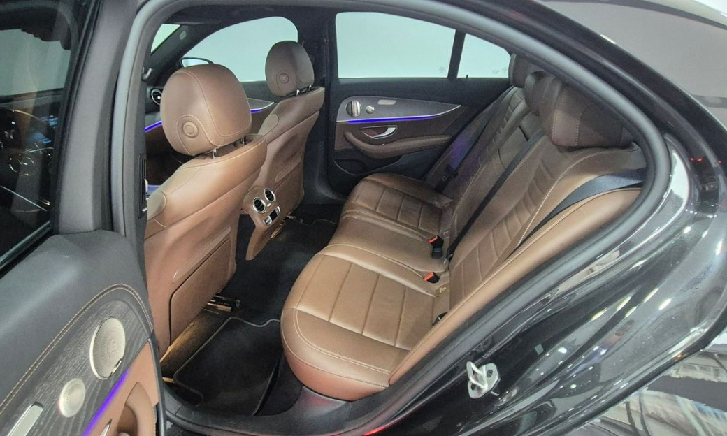 Mercedes-Benz E-Class E350 4MATIC Avantgarde, 2022