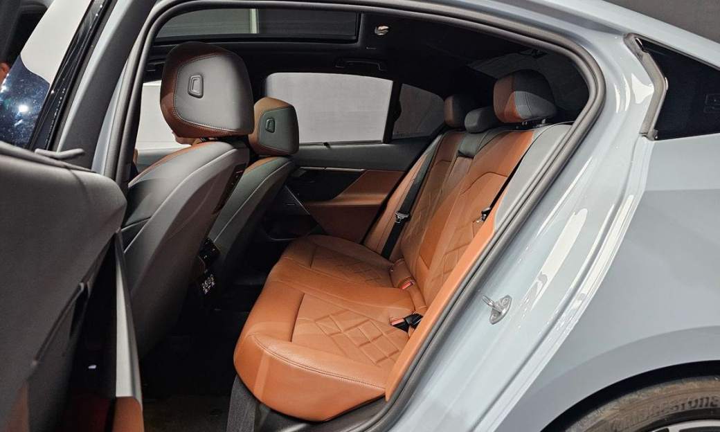 BMW 5-Series 530i xDrive M Sport, 2024