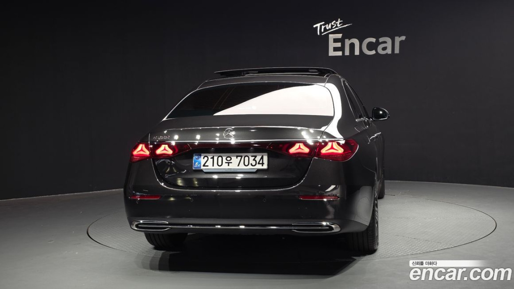 Mercedes-Benz E-Class E200 Avantgarde, 2025