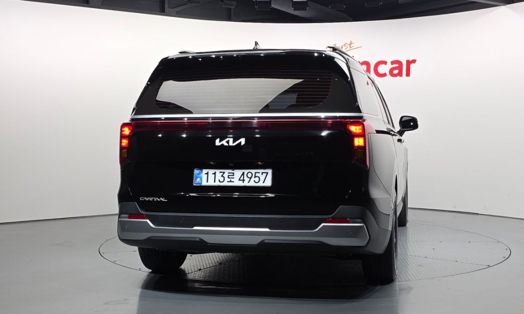 Kia Carnival 9-Seater Prestige, 2025