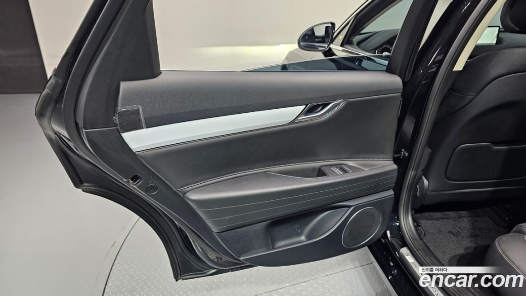 Genesis G80 Gasoline 2.5 Turbo 2WD, 2023