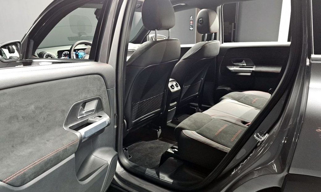 Mercedes-Benz GLB-Class GLB250 4MATIC, 2023