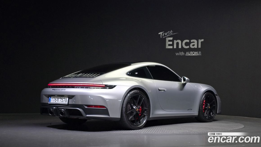 Porsche 911 Carrera GTS, 2025