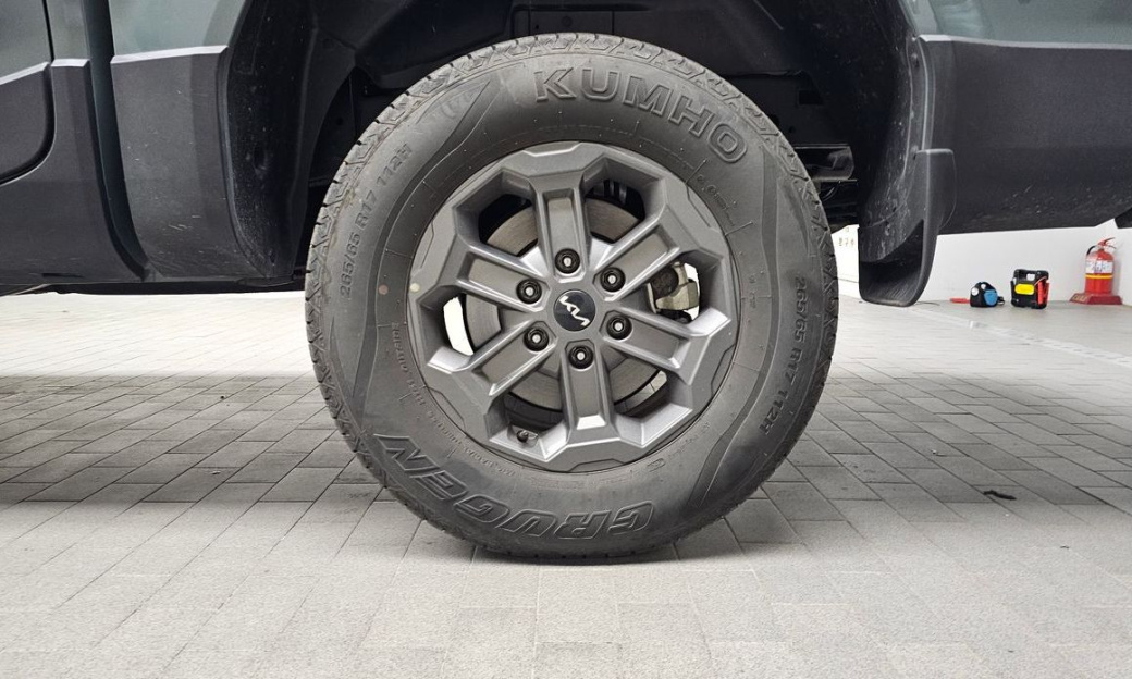 Kia Tasman 2.5T Gasoline 4WD, 2026