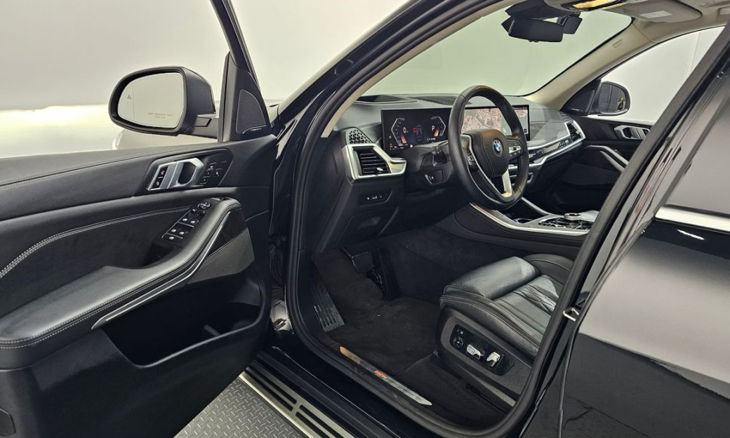 BMW X5 xDrive 40i xLine, 2024