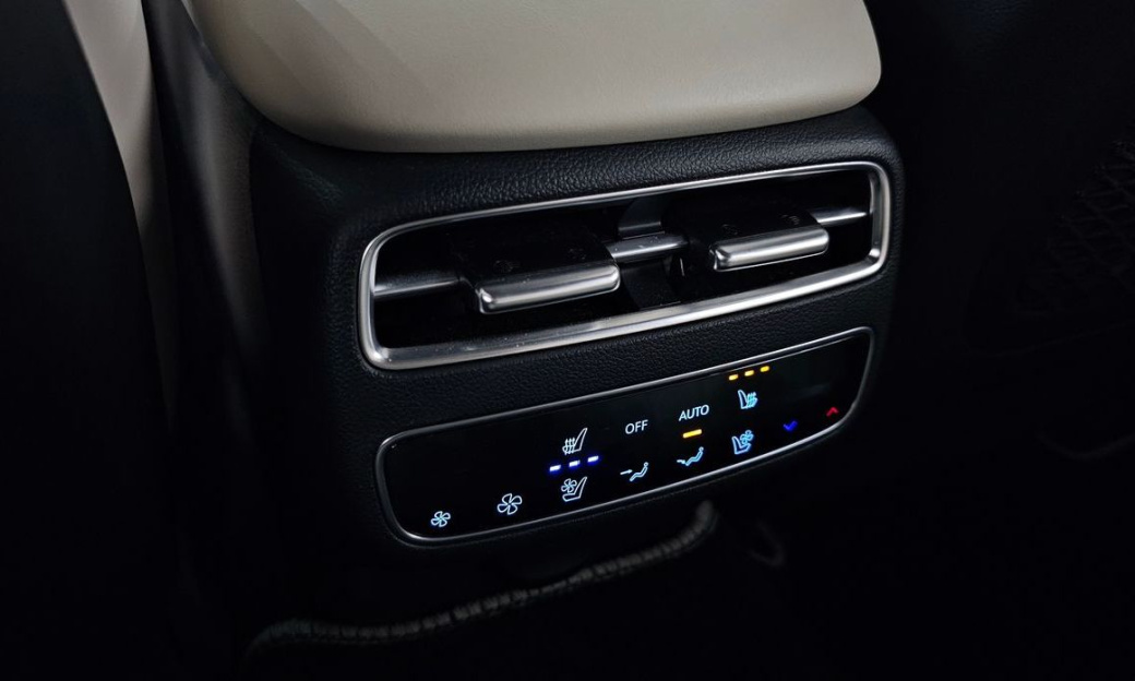 Genesis GV70 2.5T Gasoline AWD, 2025