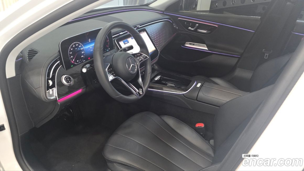 Mercedes-Benz E-Class E220d 4MATIC Exclusive, 2024