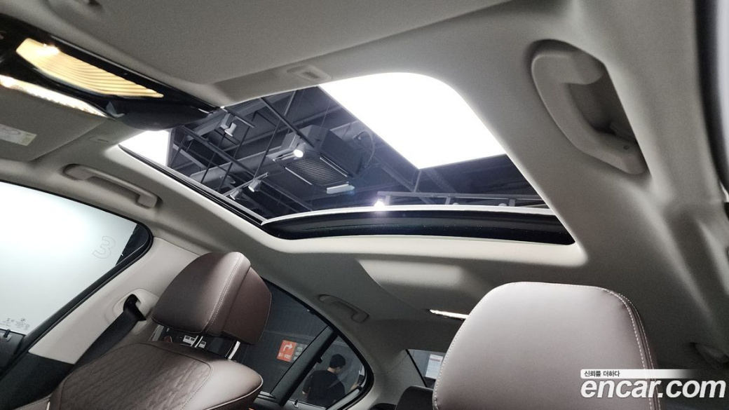 BMW 5-Series 530i xDrive Luxury, 2023