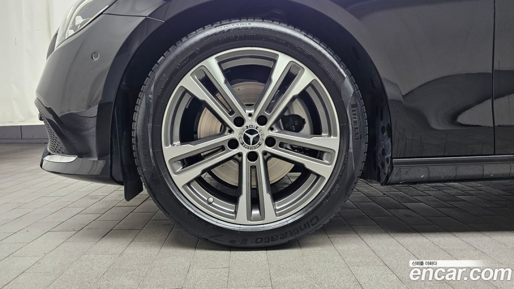Mercedes-Benz E-Class E250 Avantgarde, 2023