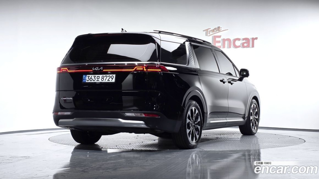Kia Carnival 7-Seater Signature, 2022