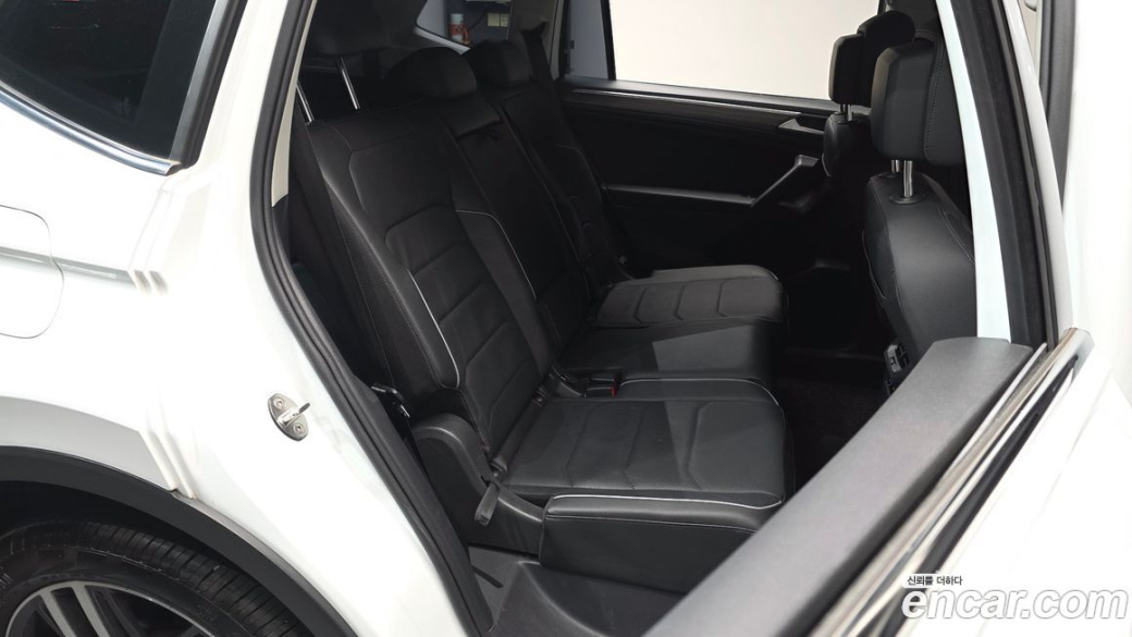 Volkswagen Tiguan 2.0 TSI Prestige, 2023