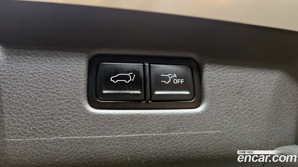 Kia Carnival 7-Seater Signature, 2024