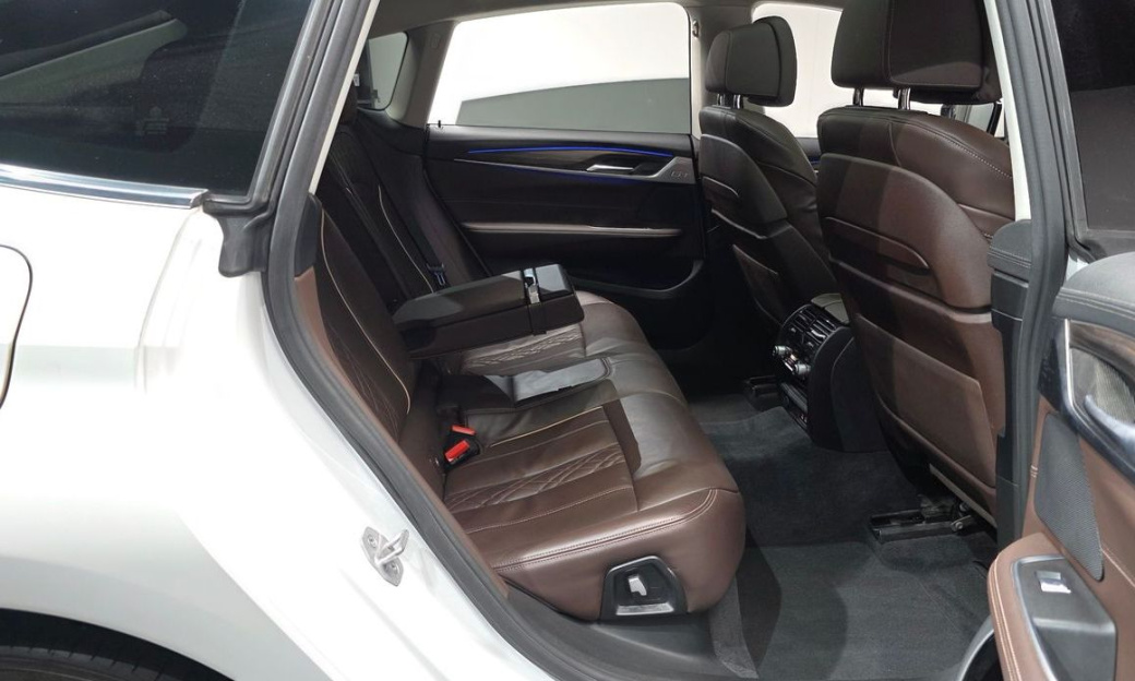 BMW Gran Turismo 620d Luxury, 2023