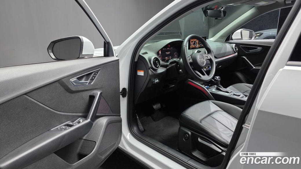 Audi Q2 35 TDI, 2023