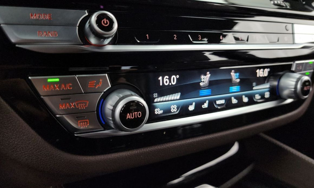 BMW Gran Turismo 640i xDrive M Sport, 2022