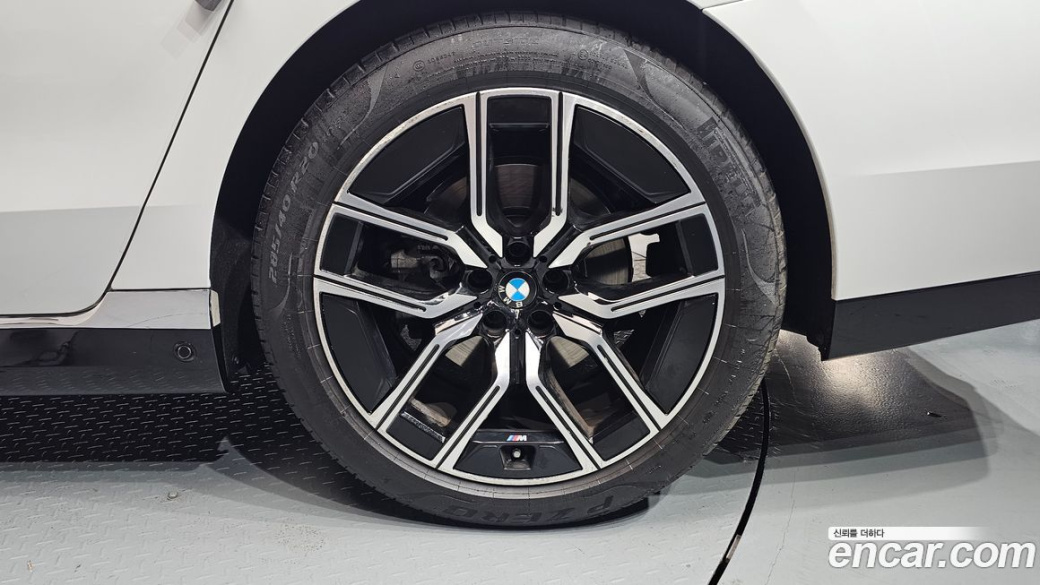 BMW 7-Series 740i sDrive M Sport, 2023