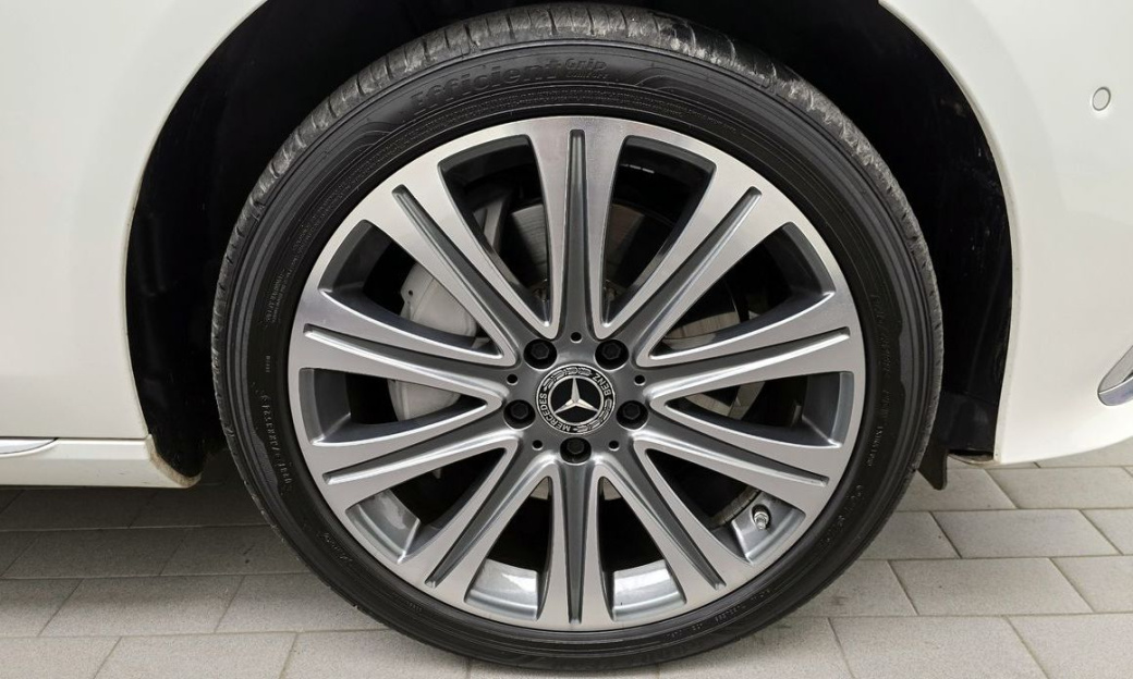 Mercedes-Benz E-Class E350 4MATIC Exclusive, 2023