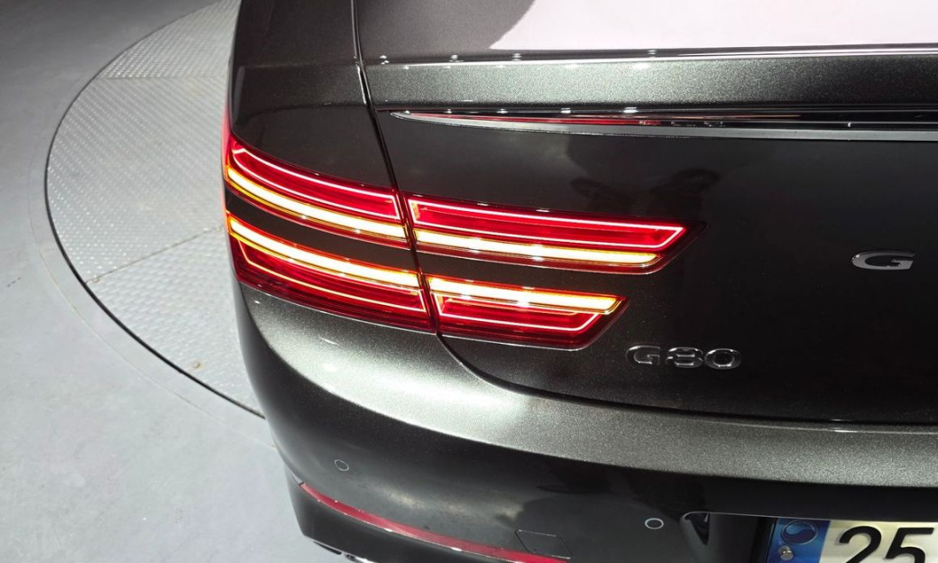 Genesis G80 Gasoline 2.5 Turbo AWD, 2022