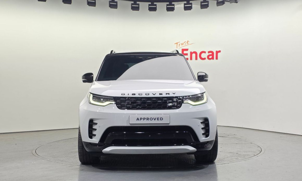 Land Rover Discovery D300 Dynamic HSE, 2024