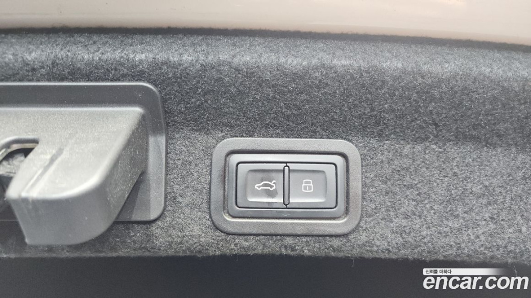 Audi A6 45 TFSI Quattro Premium, 2023
