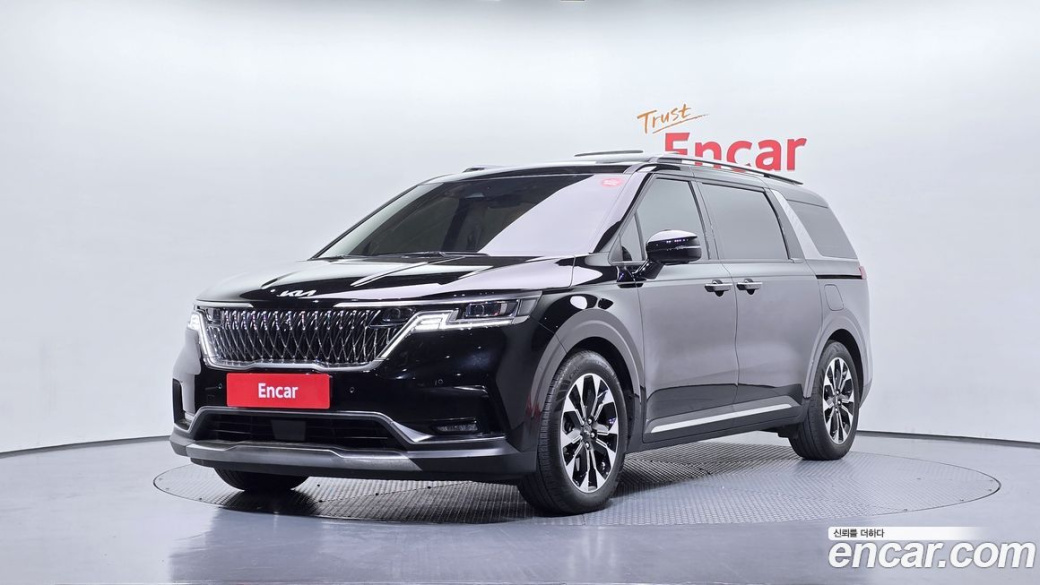 Kia Carnival 9-Seater Signature, 2023