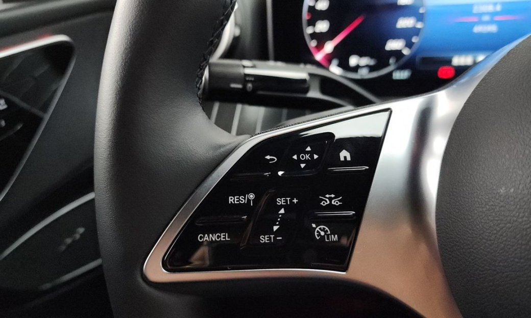Mercedes-Benz C-Class C300 4MATIC Avantgarde, 2024