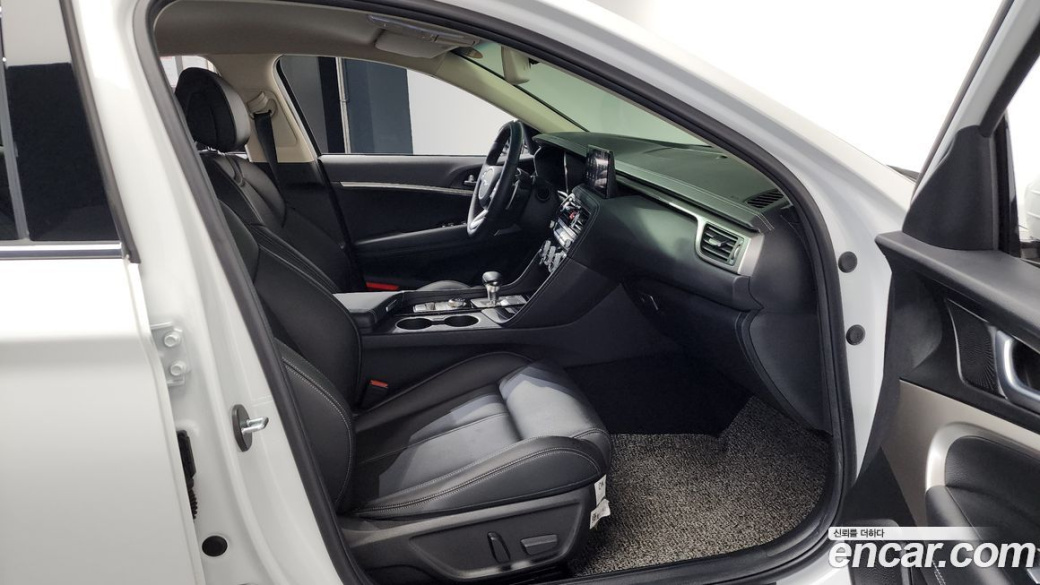 Genesis G70 Gasoline 2.0T 2WD, 2022