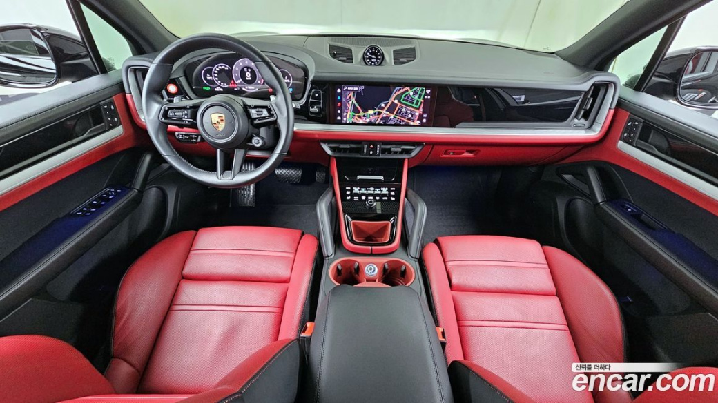 Porsche Cayenne 3.0, 2024