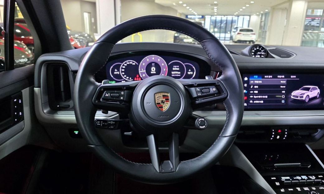 Porsche Cayenne 3.0, 2024