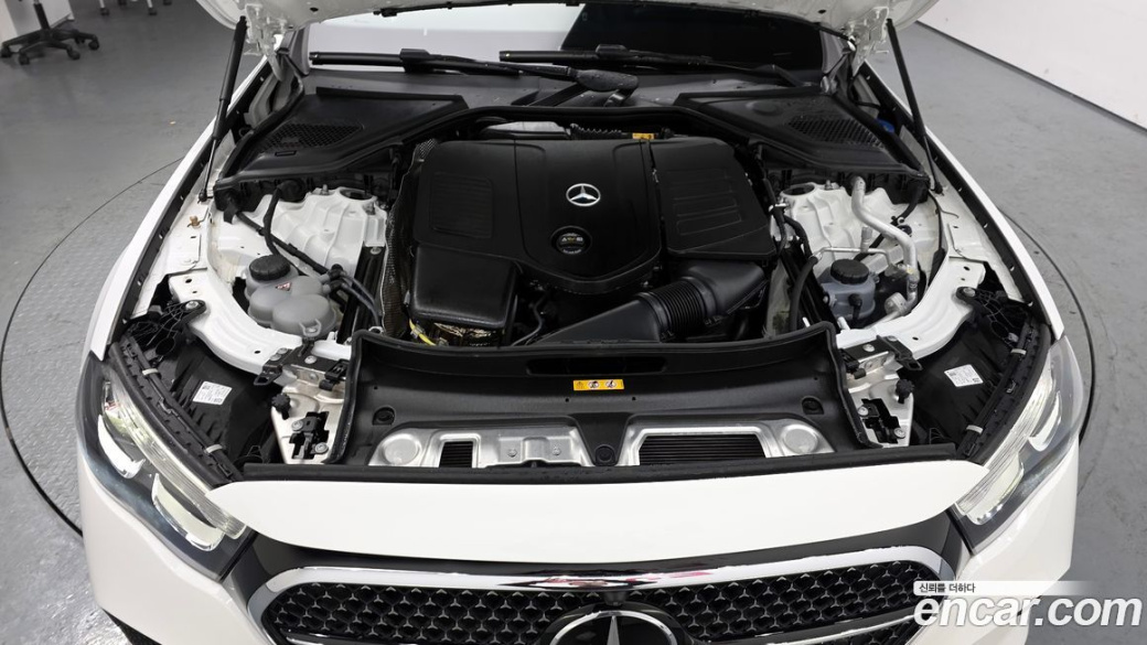 Mercedes-Benz E-Class E200 Avantgarde, 2025