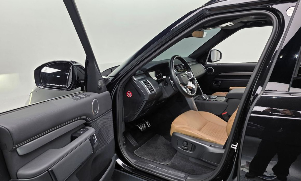 Land Rover Discovery D300 R-Dynamic HSE, 2023