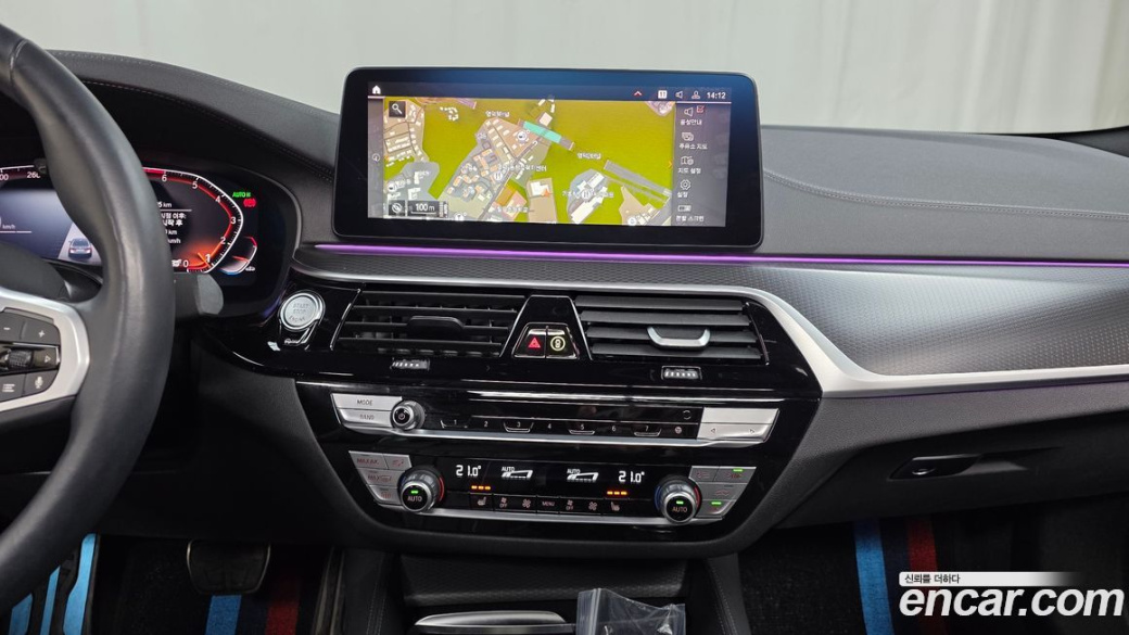 BMW 5-Series 520i M Sport, 2023