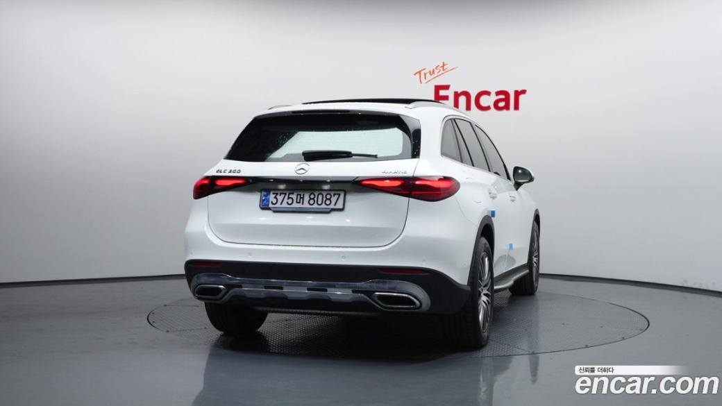 Mercedes-Benz GLC-Class GLC 300 4MATIC Avantgarde, 2025