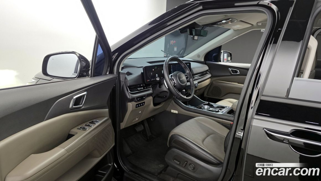 Kia Carnival 9-Seater Noblesse, 2025