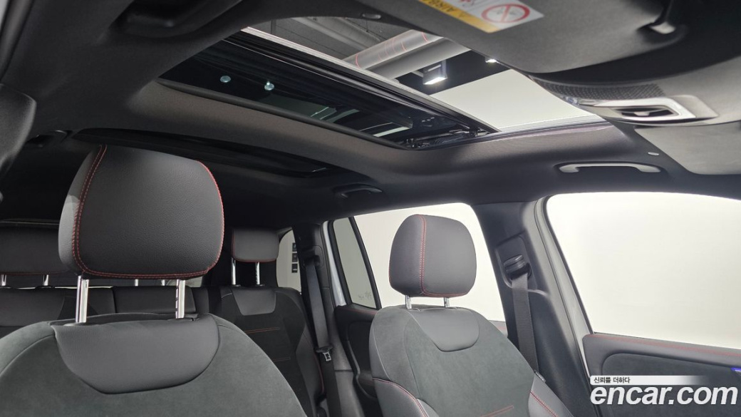 Mercedes-Benz GLB-Class GLB250 4MATIC, 2023