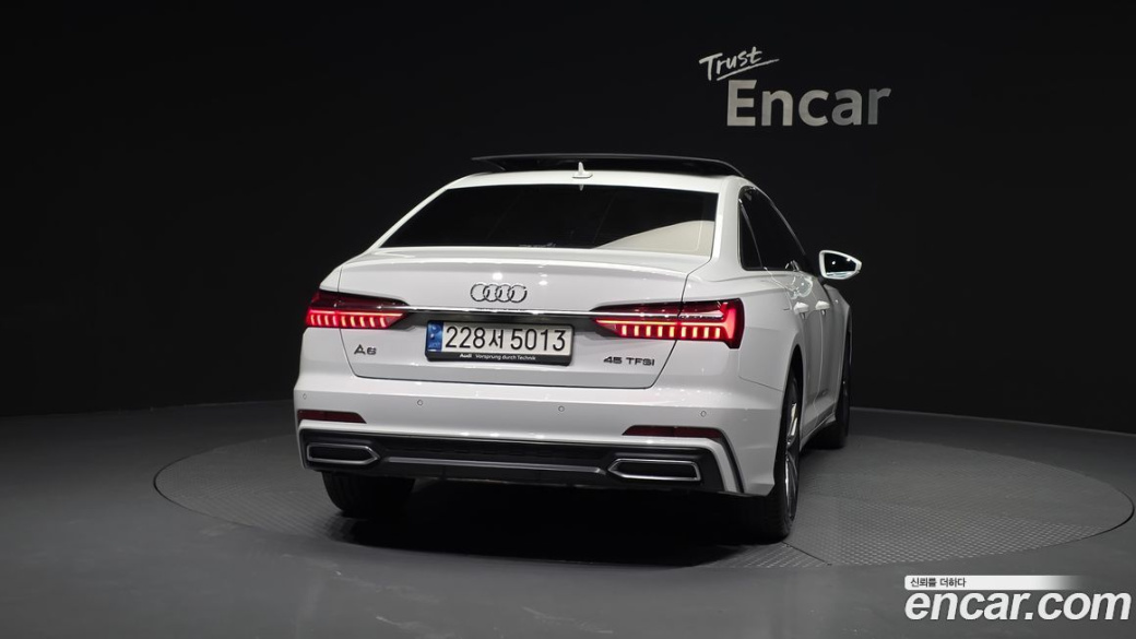 Audi A6 45 TFSI Premium, 2023