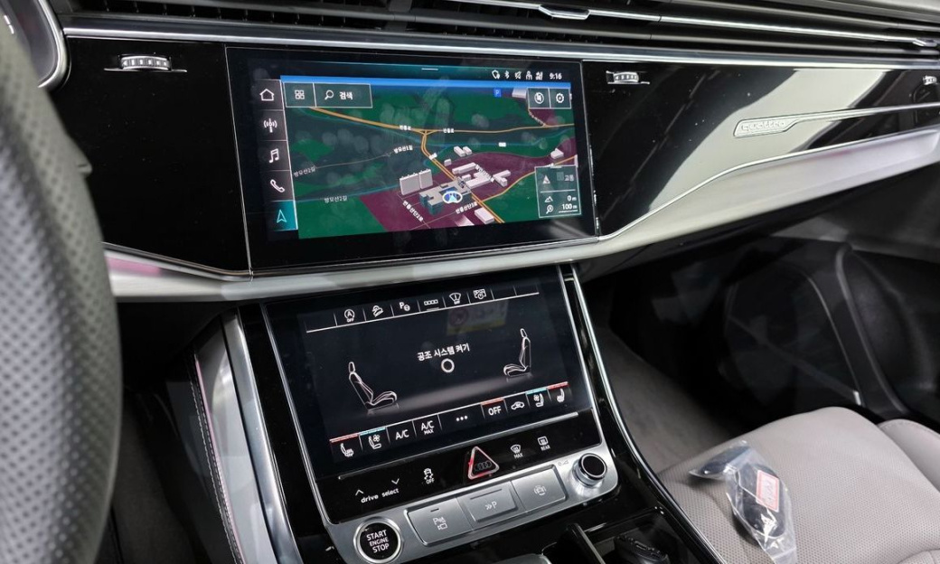 Audi Q8 55 TFSI Quattro Premium, 2023
