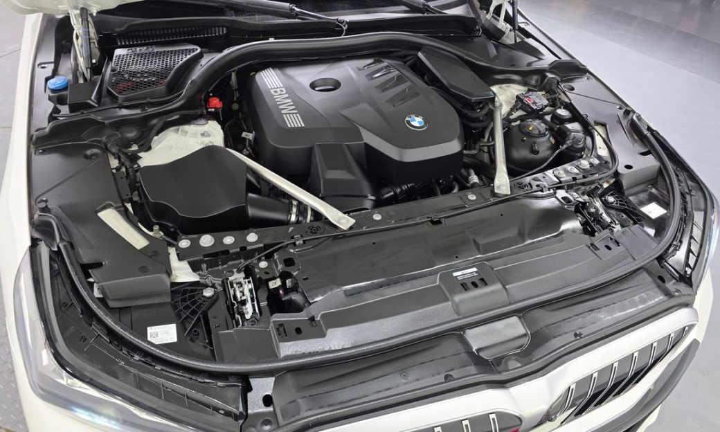 BMW 5-Series 520i M Sport, 2024