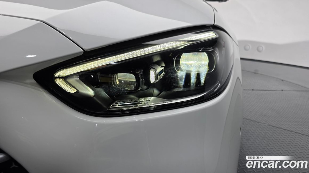 Mercedes-Benz C-Class C300 4MATIC AMG Line, 2024