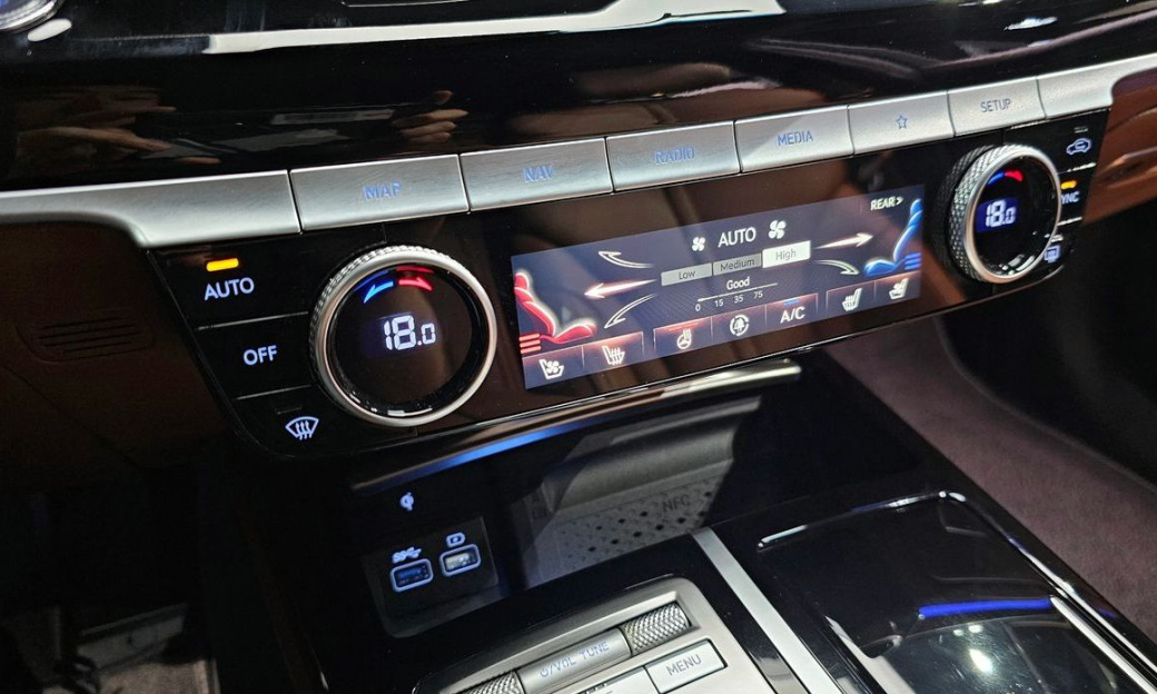 Genesis G80 Gasoline 2.5 Turbo AWD, 2024