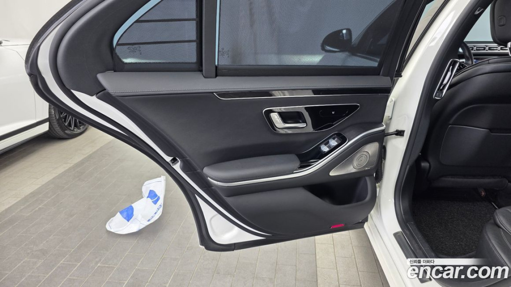 Mercedes-Benz S-Class S350 d, 2022