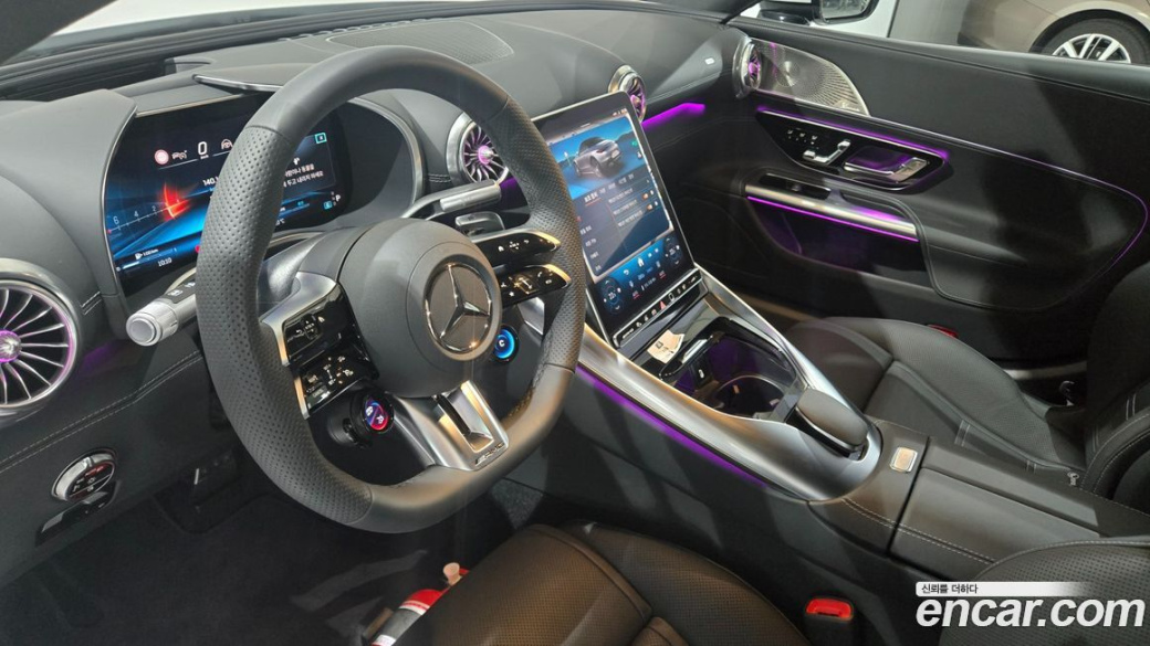 Mercedes-Benz SL-Class AMG SL43, 2025