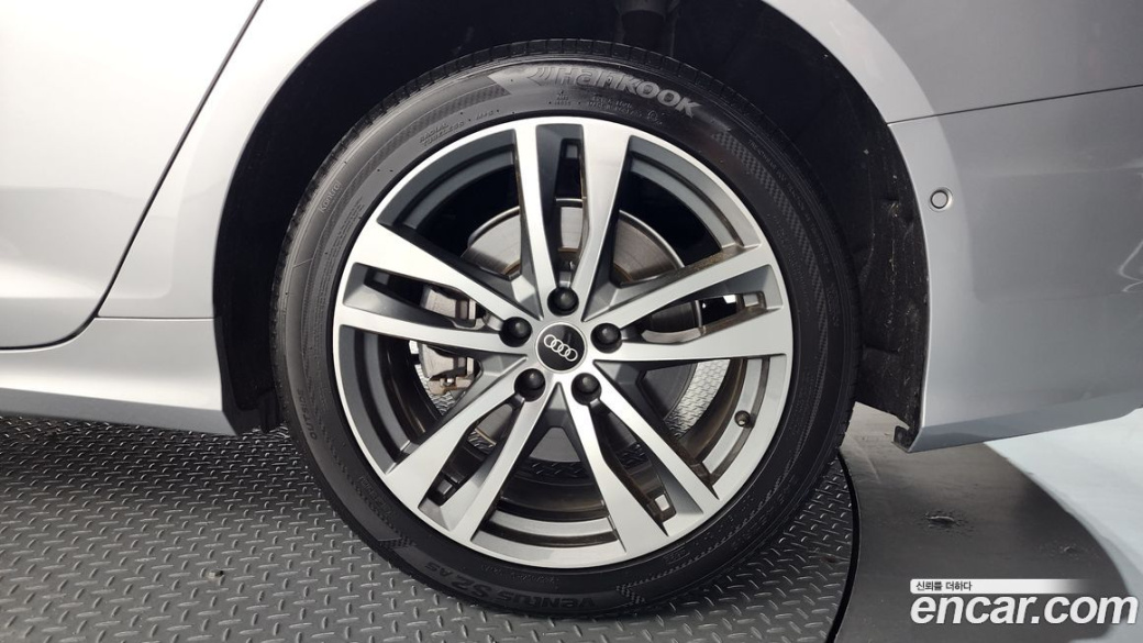 Audi A6 45 TFSI Quattro Premium, 2022