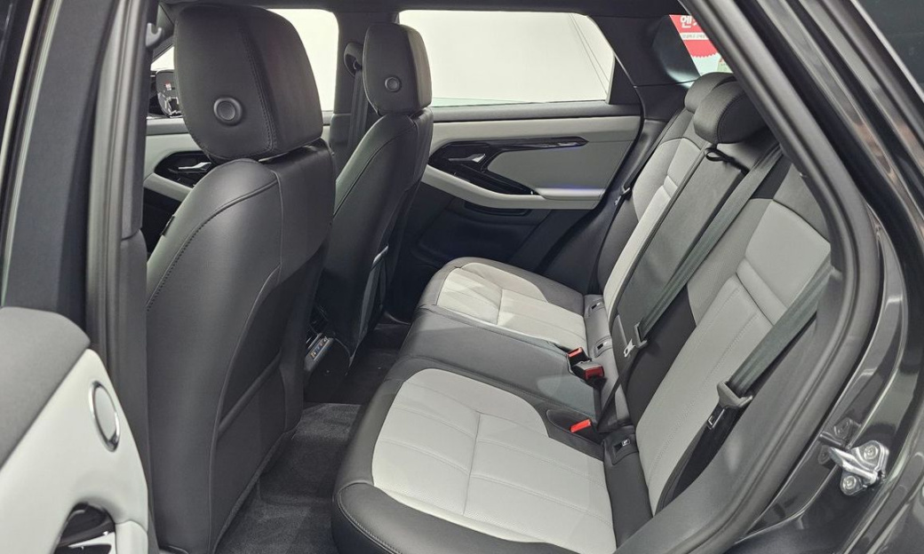 Land Rover Range Rover Evoque P250 Dynamic SE, 2026