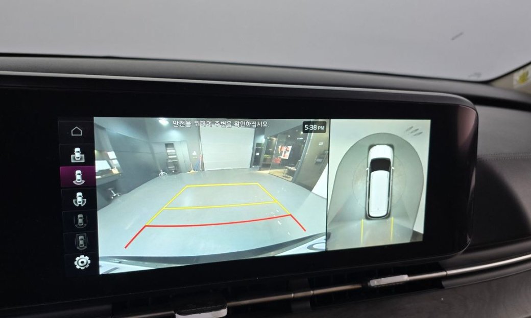 Kia Carnival 9-Seater Signature, 2023