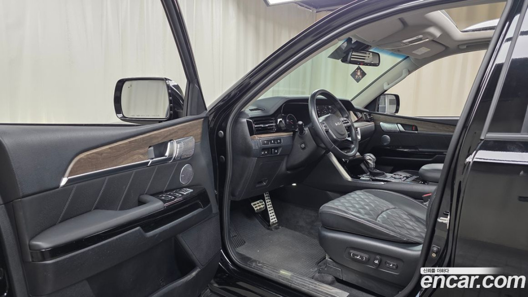 Kia Mohave Diesel 3.0 4WD 6-Seater, 2022