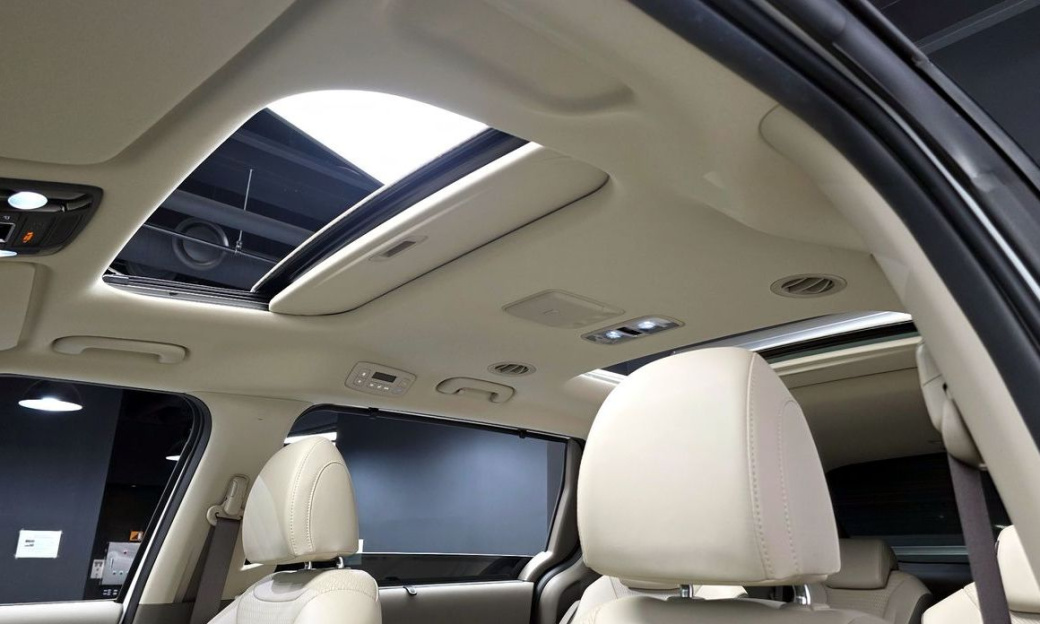 Kia Carnival 9-Seater Signature, 2023